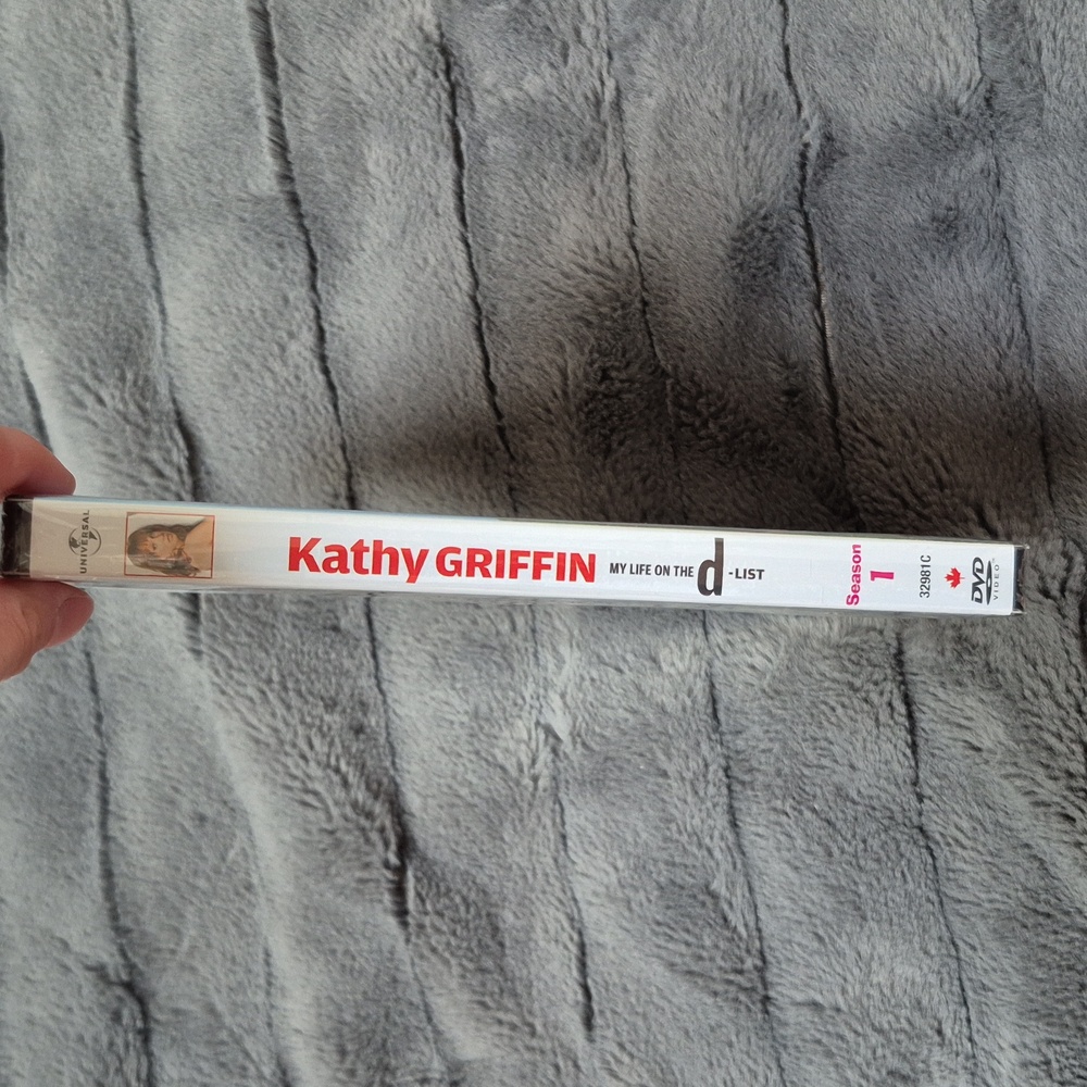 Kathy Griffin: My Life on the D-List Season 1 DVD, New & Sealed - Picture 7 of 9